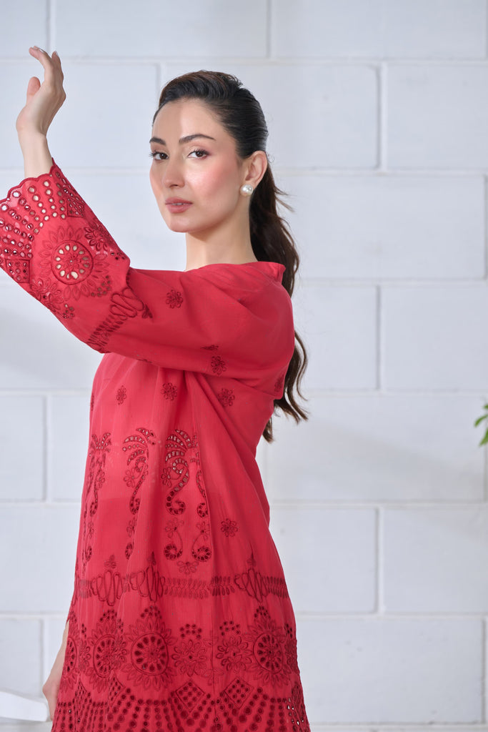 Ladies Clothing in Karachi – A Complete Guide to Style, Trends, and Quality