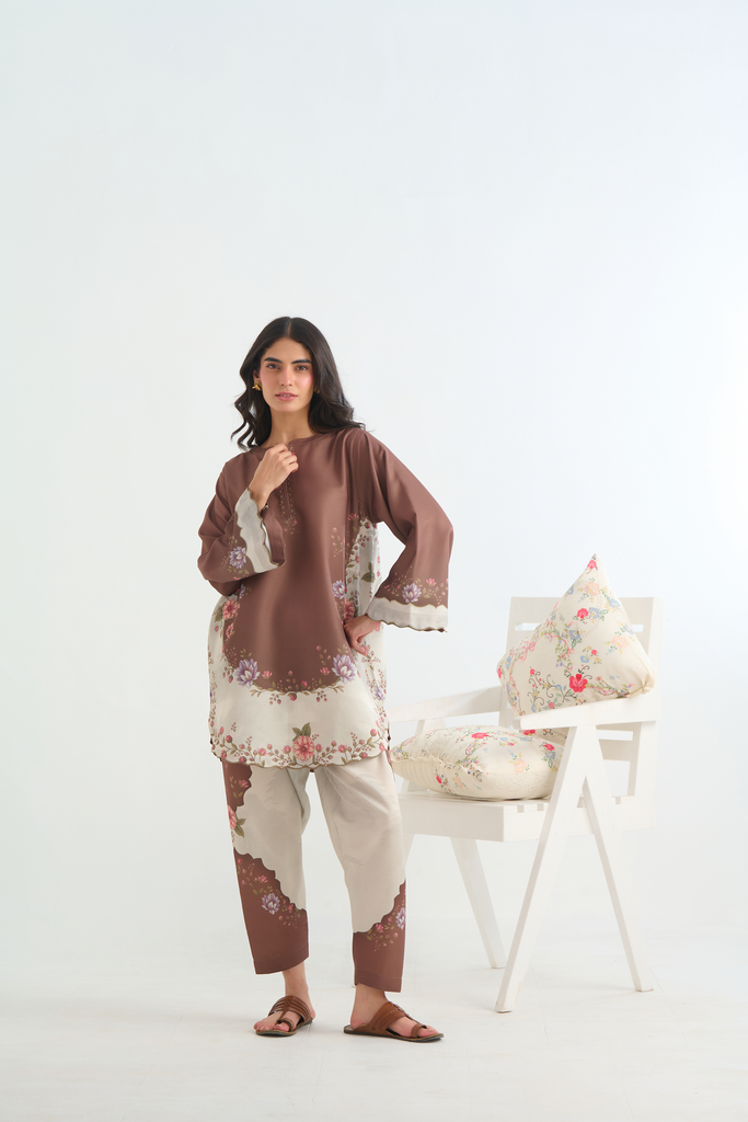 Unstitched Lawn Suits: The Ultimate Summer Fashion for Women