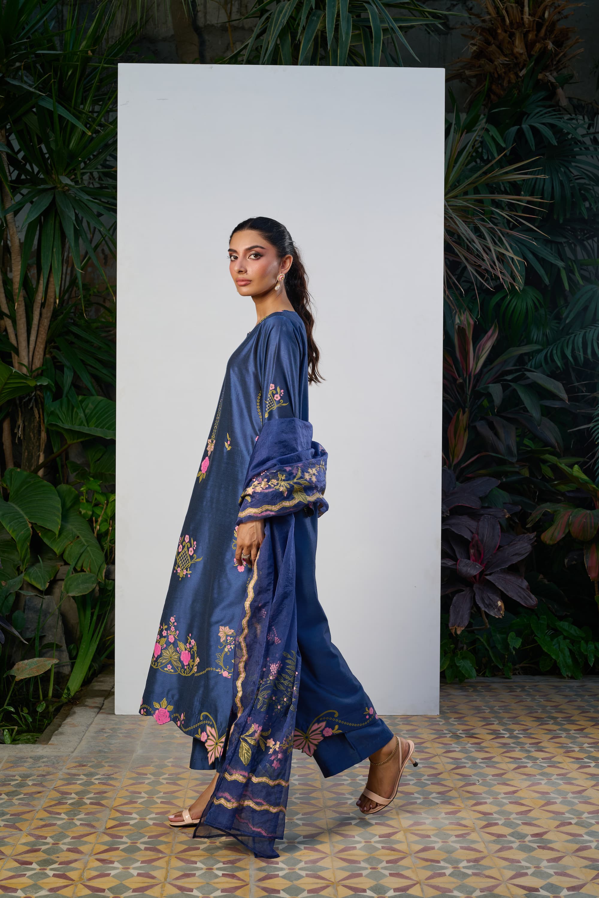 Ink Rose Dupatta
